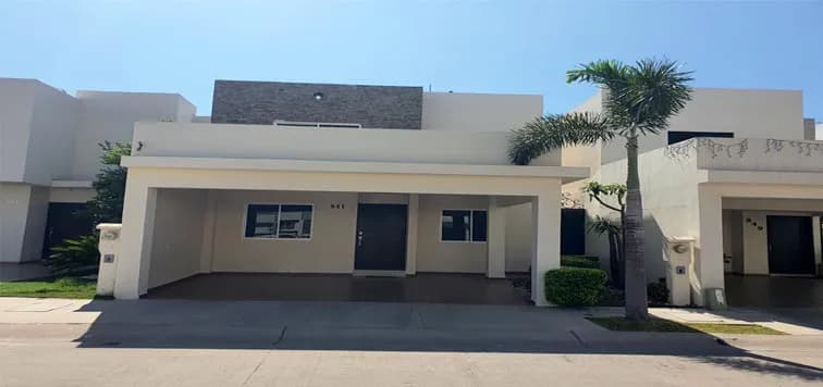 En Renta muy Bonita y Moderna Casa, Privada Villa Fontana.
