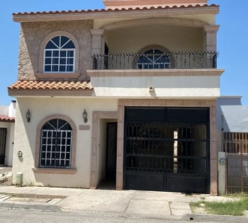 5_2876 | CASA EN VENTA 4 REC BOSQUES DEL PEDREGAL | Angulo Bienes Raíces