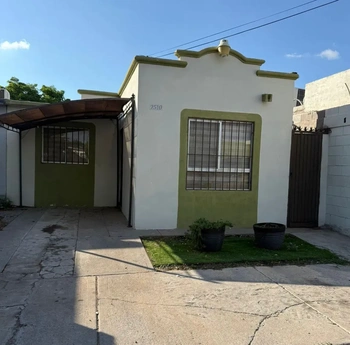 5_2988 | CASA EN VENTA FRACC CAMPANARIO | Angulo Bienes Raíces