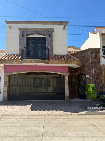 5_2999 | CASA EN VENTA FRACC JARDINES DE FATIMA | Angulo Bienes Raíces
